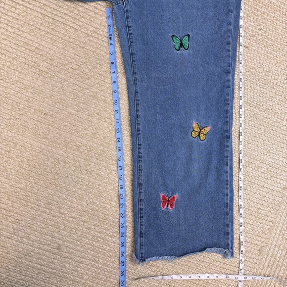 Fashion Nova Butterfly Embroidered Wide Leg Jeans Size 13 Raw Hem Cotton Boho - Picture 6 of 9